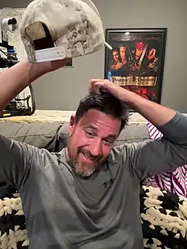 Snapshot of Farrahanddaddy chatting on 19, 7, 2026 Farrahanddaddy online show from 19, 7, 2026