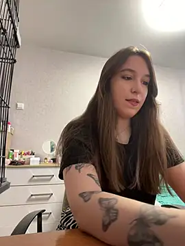 RiannaBrown online show from 24, 4, 2026