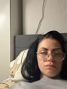 AriannaCruse online show from 17, 4, 2026