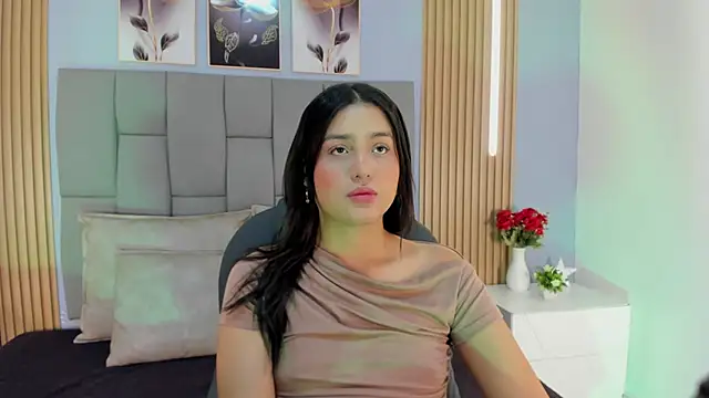  ValeryCooper online show from 7, 5, 2026