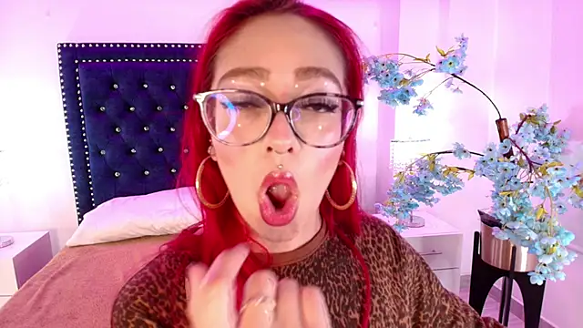 Amelie adams online show from 29, 5, 2026