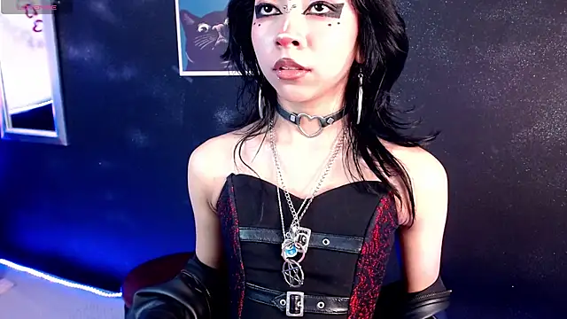 KiomyVamp online show from 7, 5, 2026
