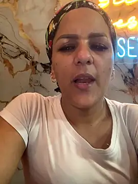 Snapshot of tyraba chatting on 14, 4, 2026 tyraba online show from 14, 4, 2026