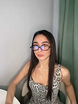 ItsAshly  online show from 18, 4, 2026