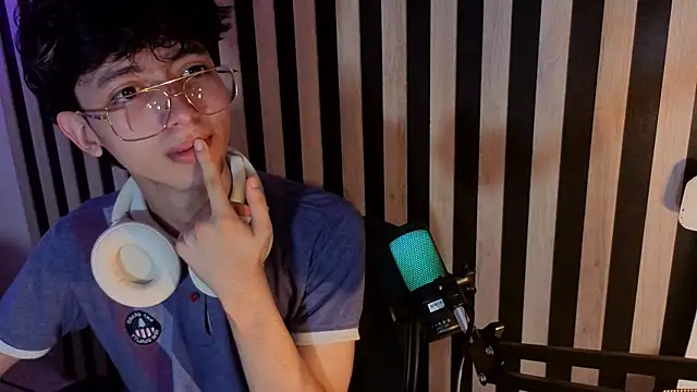 Twink Sebas7 online show from 26, 6, 2026