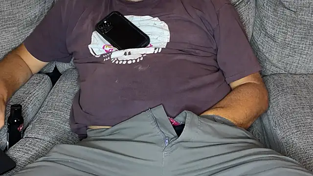 Snapshot of MikeHonchosFeet chatting on 4, 8, 2026 MikeHonchosFeet online show from 4, 8, 2026