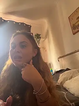 LaRubiaCalda online show from 17, 4, 2026