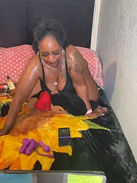 miidnightmonroe online show from 12, 4, 2026