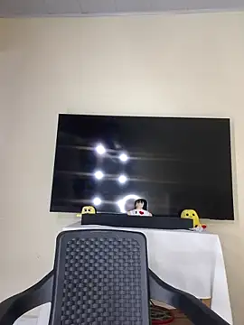 franchezkacarsonn online show from 28, 4, 2026