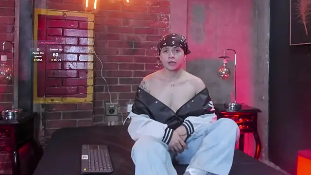 Snapshot of MissaelRossi chatting on 10, 4, 2026 MissaelRossi online show from 10, 4, 2026