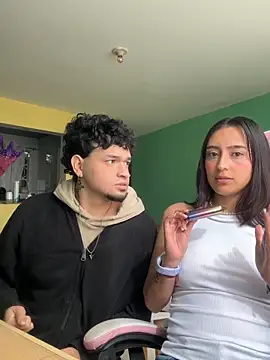 hotlatinocouple   online show from 27, 5, 2026