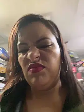 Snapshot of MIA_ROSSEEE chatting on 15, 5, 2026 MIA ROSSEEE online show from 15, 5, 2026