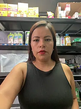 Snapshot of MIA_ROSSEEE chatting on 31, 5, 2026 MIA ROSSEEE online show from 31, 5, 2026