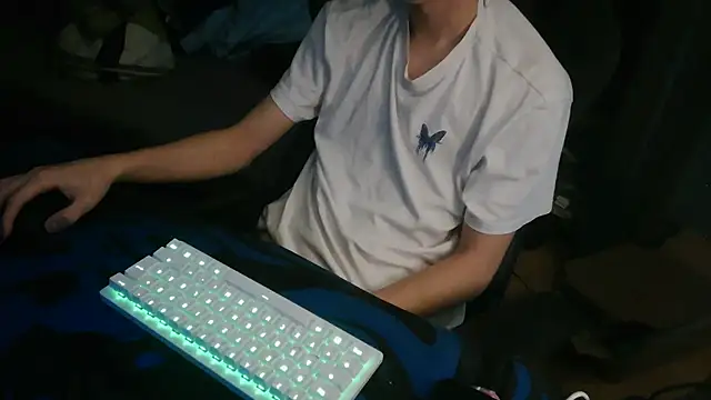 Snapshot of Theo19cmgerman chatting on 10, 4, 2026 Theo19cmgerman online show from 10, 4, 2026