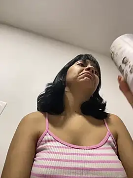 xoxo anny online show from 10, 4, 2026