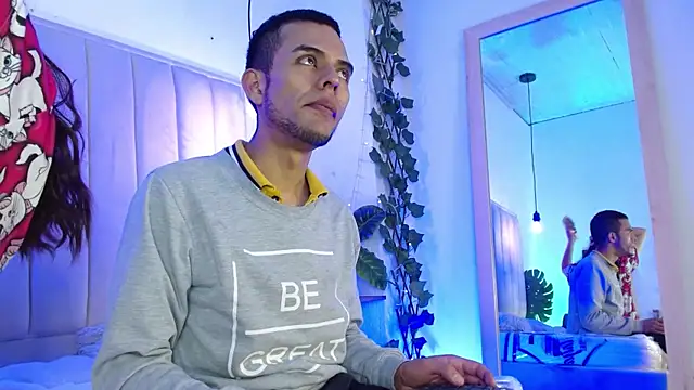Snapshot of aji_golds chatting on 28, 4, 2026 aji golds online show from 28, 4, 2026