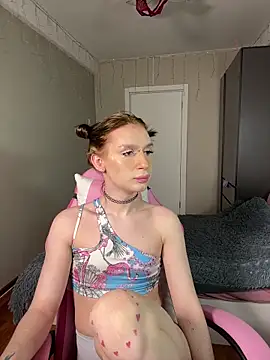 Mikaella Nicole online show from 13, 4, 2026