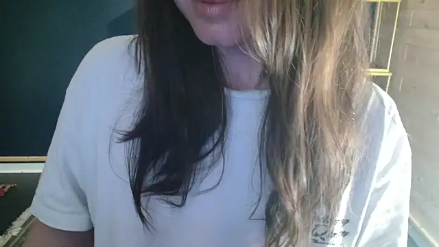 NicoleLove  online show from 30, 5, 2026