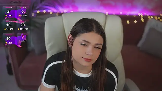 Snapshot of MeJessieDream chatting on 9, 4, 2026 MeJessieDream online show from 9, 4, 2026