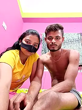 Hot-Couple4 online show from 13, 4, 2026