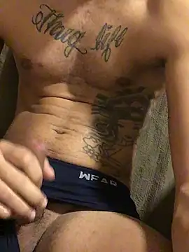 Snapshot of TatuadoCearense22cm chatting on 17, 4, 2026 TatuadoCearense22cm online show from 17, 4, 2026