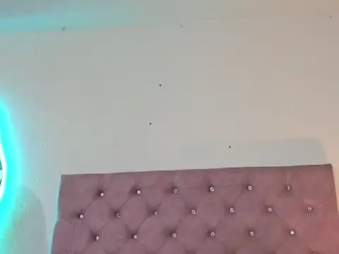 laurenlaine online show from 17, 4, 2026