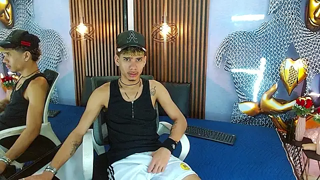 Skinny cute Alyer online show from 24, 5, 2026