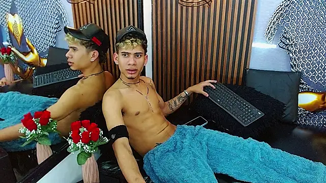 Skinny cute Alyer online show from 14, 6, 2026