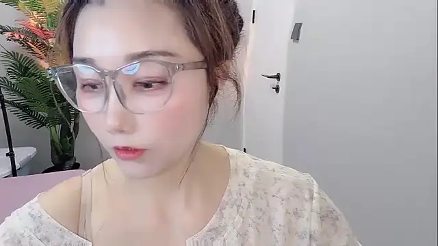 Yunxi- online show from 30, 4, 2026