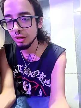 Snapshot of vortexxx24_ chatting on 12, 5, 2026 vortexxx24 online show from 12, 5, 2026