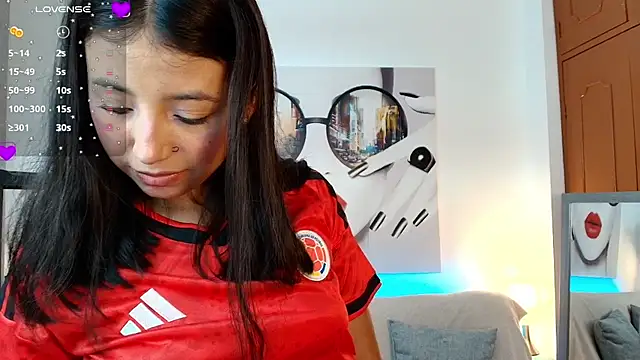 Snapshot of Luna_Ferrer10 chatting on 3, 7, 2026 Luna Ferrer10 online show from 3, 7, 2026