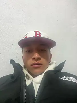 Snapshot of Aaron_Brink_ chatting on 13, 4, 2026 Aaron Brink online show from 13, 4, 2026