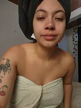 NefertitiXO online show from 23, 6, 2026