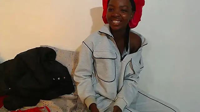 PetiteEbonyBabe  online show from 16, 7, 2026