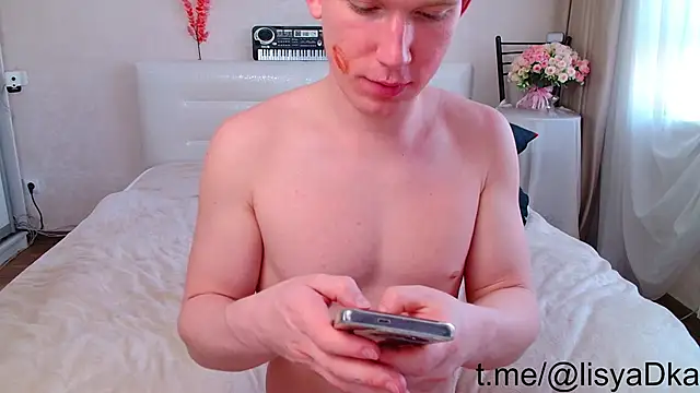 Snapshot of The_Slutty_Fox chatting on 25, 4, 2026 The Slutty Fox online show from 25, 4, 2026