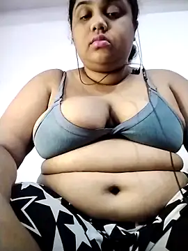 hotsilk21 online show from 22, 4, 2026