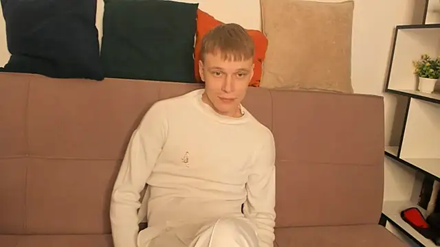 TwinkWhite online show from 13, 4, 2026