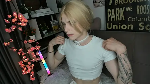 TwinkWhite online show from 30, 5, 2026