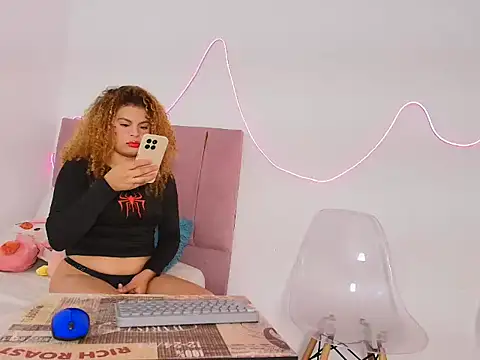 Michellblue online show from 7, 5, 2026