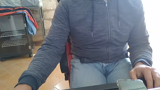 Snapshot of brunosso85ita chatting on 4, 5, 2026 brunosso85ita online show from 4, 5, 2026