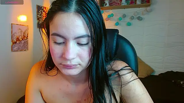 Snapshot of rosaleia_ chatting on 11, 6, 2026 rosaleia online show from 11, 6, 2026