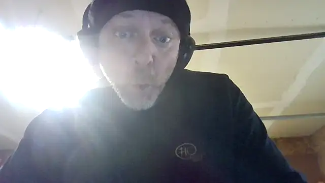 Snapshot of Recluse88 chatting on 11, 4, 2026 Recluse88 online show from 11, 4, 2026