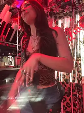 Snapshot of juicybootyquinn chatting on 11, 4, 2026 juicybootyquinn online show from 11, 4, 2026