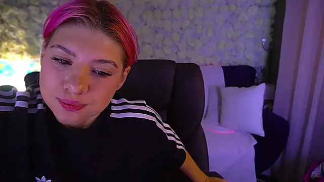 PinkyTrix online show from 25, 5, 2026