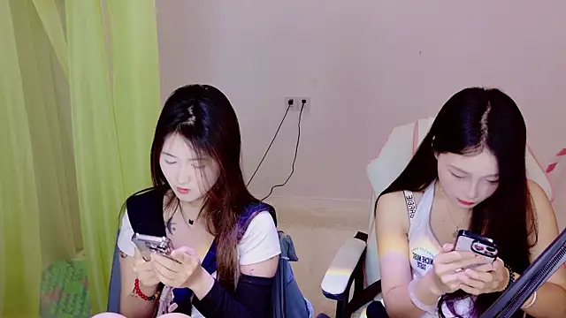 Xiongchumo1120 online show from 25, 5, 2026