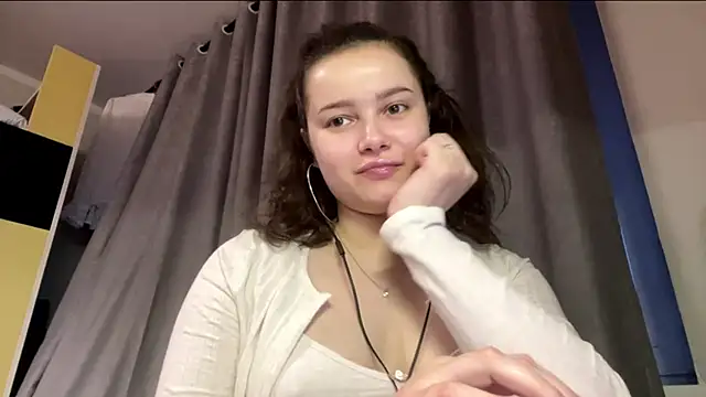 LonnaVandal online show from 16, 4, 2026