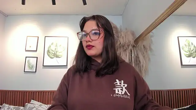 AMBERBENELLI online show from 17, 4, 2026