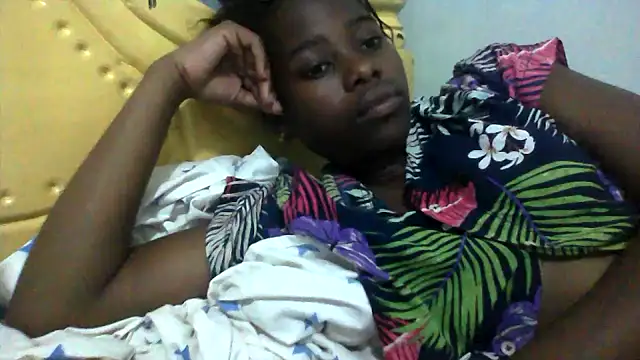 Snapshot of Rerpuss1 chatting on 5, 6, 2026 Rerpuss1 online show from 5, 6, 2026