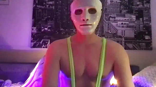 Snapshot of lucky_alfie_hng chatting on 12, 4, 2026 lucky alfie hng online show from 12, 4, 2026