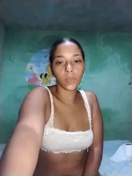 Snapshot of YuliBrayan chatting on 6, 6, 2026 YuliBrayan online show from 6, 6, 2026